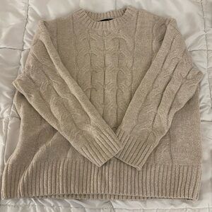 Cream/beige oversize knit sweater (M)